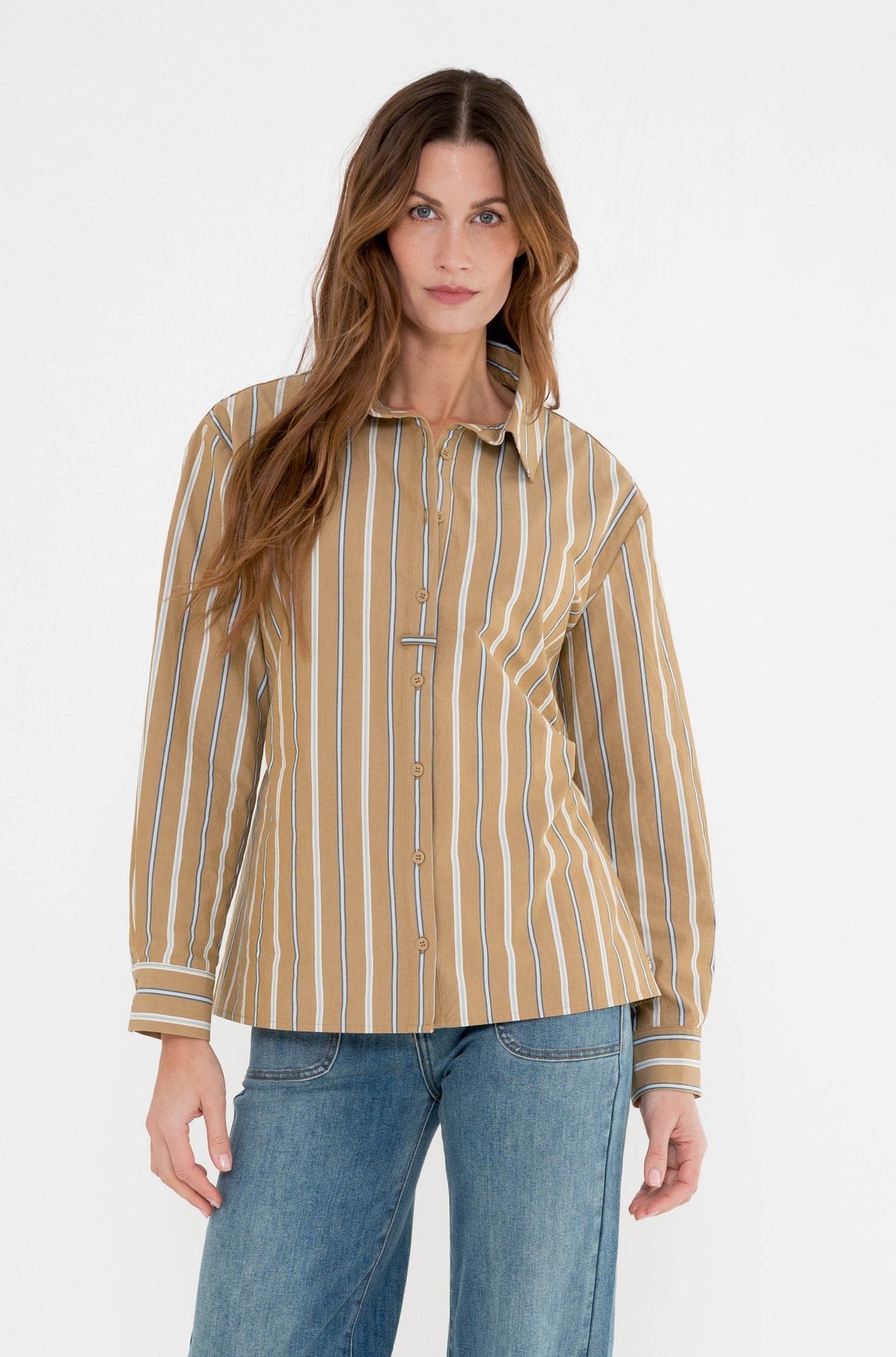 vaigon camelkleur damesblouse met verticale strepen