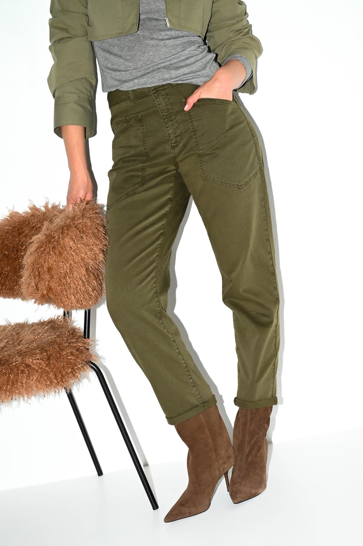 Carrot fit jeans Jaclin Dark Olive