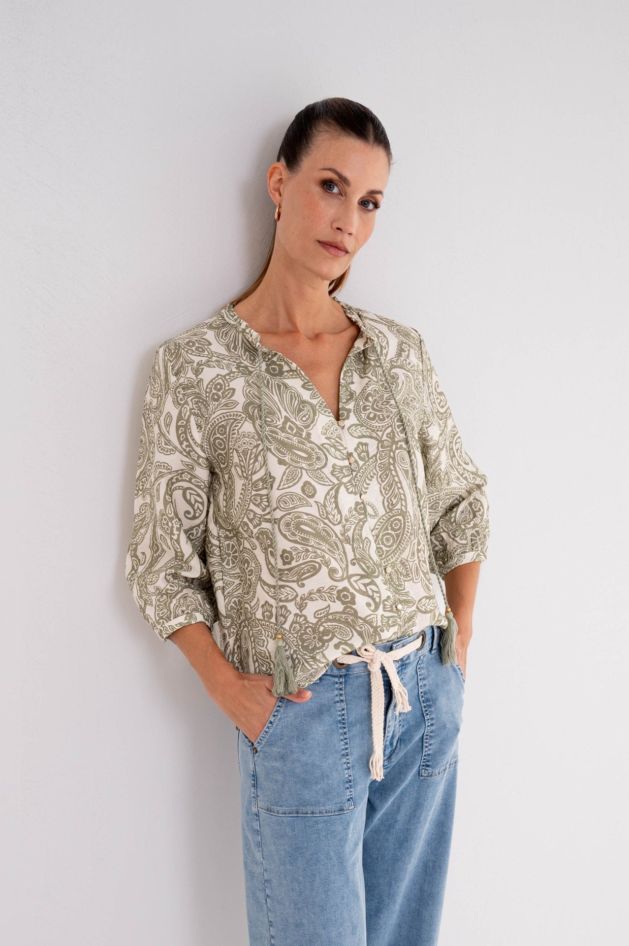 paisleymotief blouse met driekwart mouwen en knoopsluiting