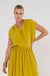 tanevi top gele kleur met v-hals en korte mouwen, gecombineerd met sachi rok voor een complete zomer outfit